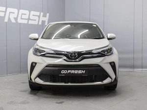 Внедорожник Toyota C-HR 2020 года, 1970000 рублей, Омск