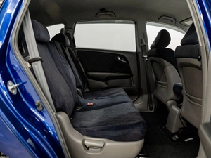 Минивэн Honda Stream 2009 года, 1050000 рублей, Красноярск