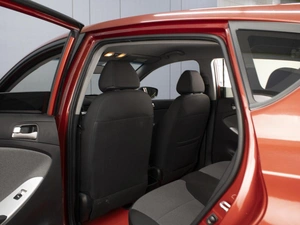 Хетчбэк Hyundai Solaris 2013 года, 1010000 рублей, Омск