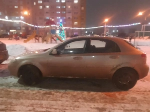 Хетчбэк Chevrolet Lacetti 2007 года, 250000 рублей, Красноярск