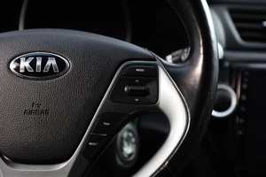 Седан Kia Rio 2017 года, 1229000 рублей, Новосибирск