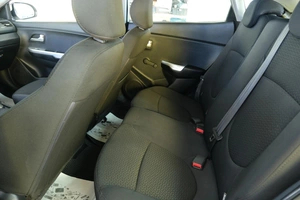 Хетчбэк Kia Rio 2015 года, 1159000 рублей, Омск