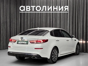 Седан Kia K5 2019 года, 1849000 рублей, Красноярск