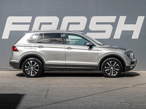 Внедорожник Volkswagen Tiguan 2017 года, 2499000 рублей, Краснодар