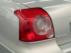 Седан Toyota Avensis 2008 года, 1325000 рублей, Красноярск