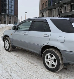 Внедорожник Toyota Harrier 2001 года, 650000 рублей, Красноярск