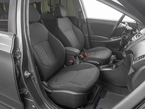 Седан Hyundai Solaris 2015 года, 999000 рублей, Тюмень