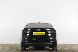 Седан Hyundai Elantra 2015 года, 959000 рублей, Тюмень