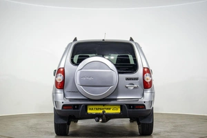 Внедорожник Chevrolet Niva 2019 года, 819000 рублей, Оренбург
