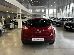 Хэтчбек Renault Megane 2013 года, 850000 рублей, Орёл