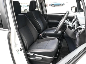 Минивэн Toyota Noah 2014 года, 1849000 рублей, Кирилловка