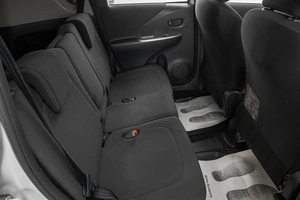 Хетчбэк Toyota Ractis 2009 года, 599000 рублей, Барнаул