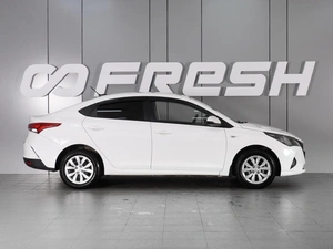 Седан Hyundai Solaris 2021 года, 1475000 рублей, Красный Пахарь