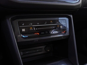 Внедорожник Volkswagen Tiguan 2021 года, 2659000 рублей, Волгоград