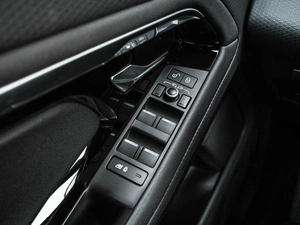 Внедорожник Land Rover Range Rover Evoque 2019 года, 3649000 рублей, Кирилловка