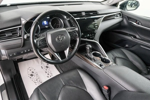 Седан Toyota Camry 2020 года, 3599000 рублей, Красноярск