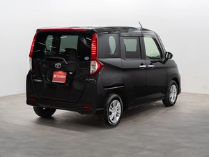 Минивэн Toyota Roomy 2020 года, 1240000 рублей, Красноярск