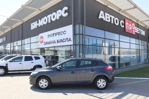 Хэтчбек Renault Megane 2012 года, 900000 рублей, Мирное