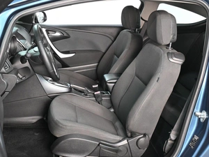 Хетчбэк Opel Astra GTC 2013 года, 999000 рублей, Аксай
