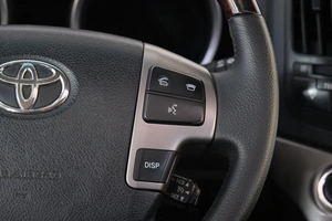 Внедорожник Toyota Land Cruiser 2010 года, 3199000 рублей, Омск