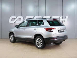 Внедорожник Skoda Karoq 2020 года, 1899000 рублей, Воронеж