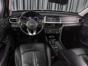 Седан Kia Optima 2019 года, 2049000 рублей, Тюмень
