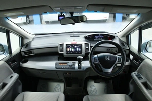 Минивэн Honda Freed 2012 года, 973000 рублей, Солонцы