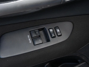 Хетчбэк Toyota Auris 2010 года, 990000 рублей, Краснодар