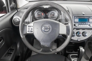 Хетчбэк Nissan Note 2012 года, 849000 рублей, Барнаул