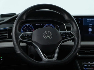 Внедорожник Volkswagen Tiguan 2021 года, 4057055 рублей, Москва