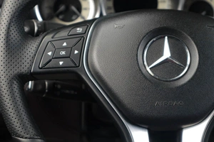 Седан Mercedes-benz CLS-класс 2012 года, 2359000 рублей, Тюмень