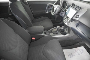 Внедорожник Toyota RAV4 2012 года, 1549000 рублей, Кемерово