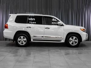 Внедорожник Toyota Land Cruiser 2013 года, 3675000 рублей, Тюмень