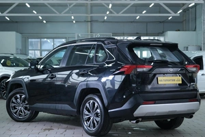 Внедорожник Toyota RAV4 2025 года, 4349000 рублей, Омск