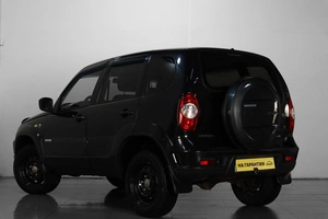 Внедорожник Chevrolet Niva 2017 года, 819000 рублей, Челябинск