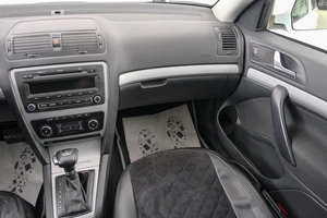 Лифтбек Skoda Octavia 2011 года, 899000 рублей, Красноярск