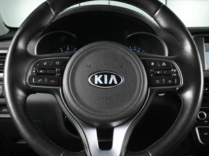 Седан Kia Optima 2017 года, 1749000 рублей, Аксай