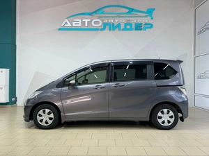 Минивэн Honda Freed 2014 года, 1099000 рублей, Красноярск