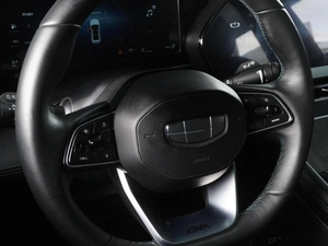 Внедорожник Geely Monjaro 2025 года, 3530000 рублей, Красный Пахарь
