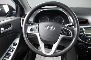 Седан Hyundai Solaris 2013 года, 809000 рублей, Оренбург