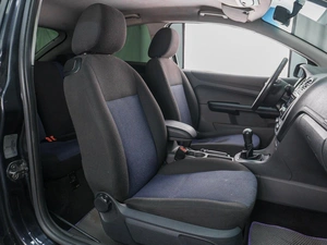 Хетчбэк Ford Focus 2007 года, 398000 рублей, Сургут