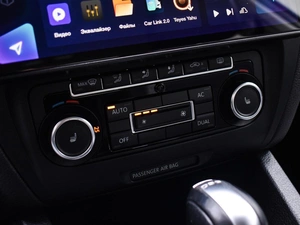 Седан Volkswagen Jetta 2011 года, 990000 рублей, Краснодар