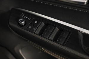 Внедорожник Toyota Harrier 2022 года, 4799000 рублей, Новосибирск