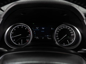 Седан Toyota Camry 2018 года, 2699000 рублей, Тюмень
