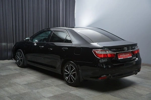 Седан Toyota Camry 2016 года, 2350000 рублей, Красноярск