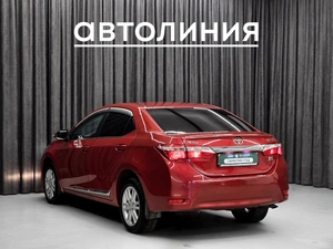 Седан Toyota Corolla 2013 года, 1299000 рублей, Красноярск