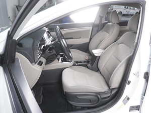 Седан Hyundai Elantra 2019 года, 1460000 рублей, Ростов-на-Дону