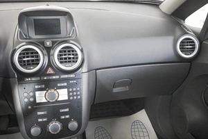 Хетчбэк Opel Corsa 2007 года, 499000 рублей, Кемерово