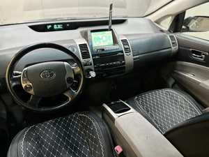 Лифтбек Toyota Prius 2008 года, 947000 рублей, Красноярск