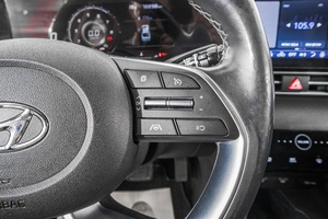 Седан Hyundai Elantra 2020 года, 1899000 рублей, Барнаул